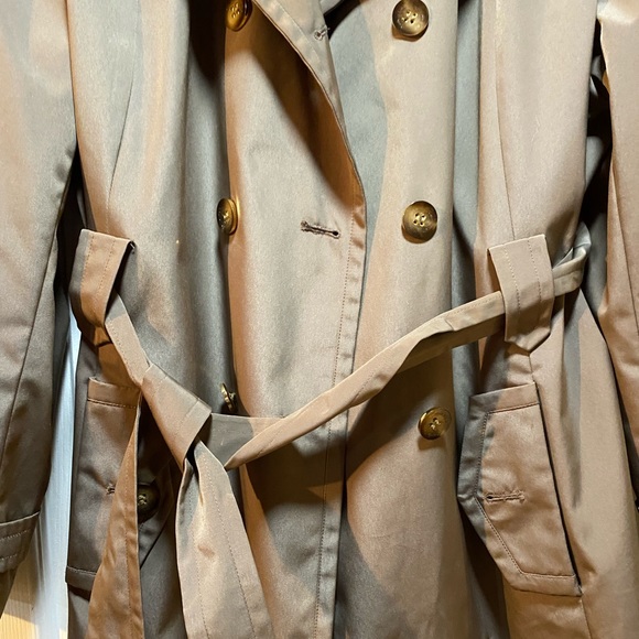 Belted Calvin Klein trench coat.  Tan.  Great shape. - Picture 3 of 14